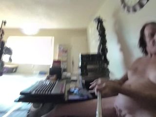 Lizzy Yum VR: Lizzyyum Vr360 o altă zi masturbare baie + în culise Outake