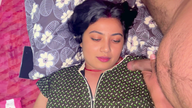 Hotty_ragini: Hijastro sedujo a la madrastra y hijastro aprovechó la oportunidad...