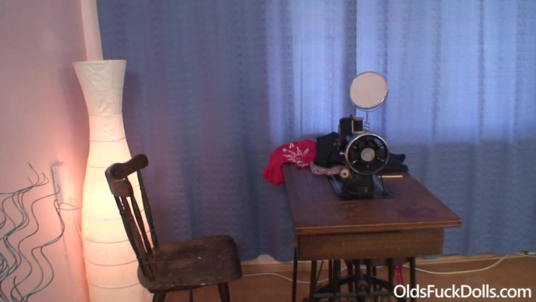 Olds Fuck Dolls: Olds fuck dolls - young girl Jennifer Fox fucks with an...