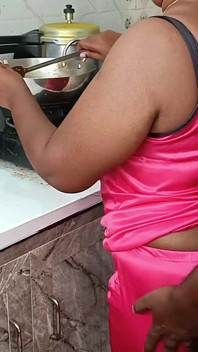 2 - Sesso in cucina con il cognato