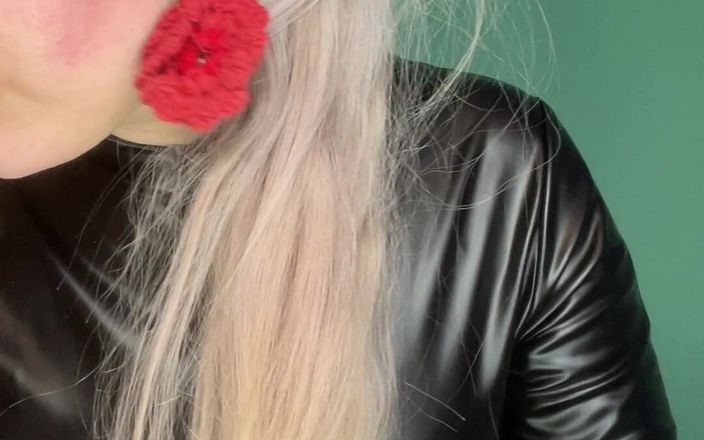 FinDom Goaldigger: Adicción al brillo del labios rosa