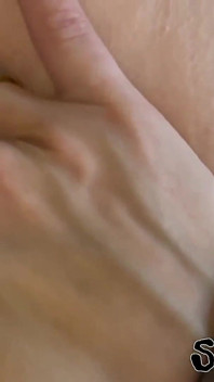 Masturbate in Hotel Room Immediately When I Get in