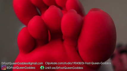 Dr. Foot Queen Goddess: Червоні освітлені підошви