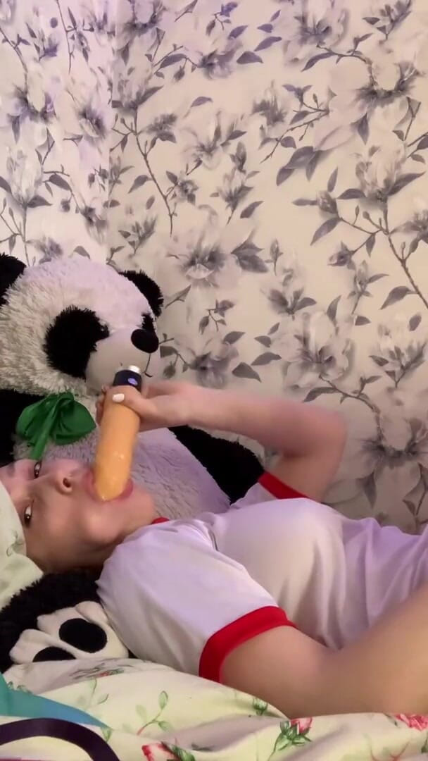 SashaSweet69: 口交假阳具和乳交
