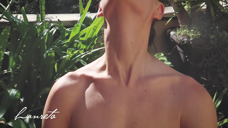 Lanreta: Stretching back my neck, tongue out fetish