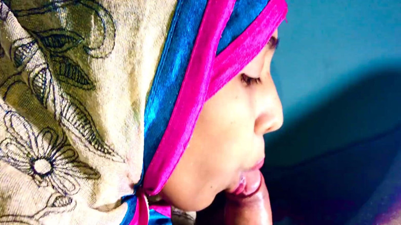 Immfuck: Indischer muslimischer hijab, bunte kehlenfick, desi gesichtsfick