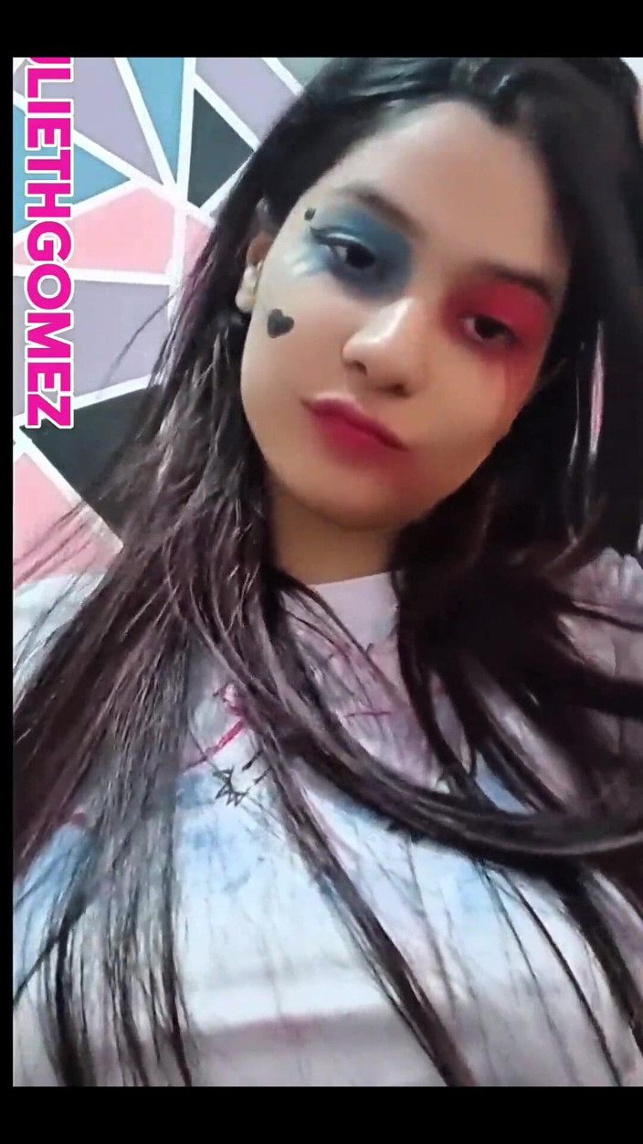 Yulieth Gomez: L'attrice porno yulieth Gmez si masturba con un fan