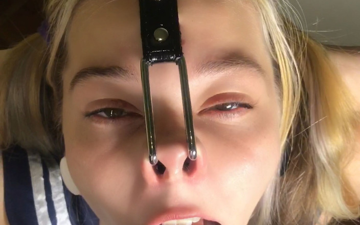 Sweet Sansarella: Höga klackar Flicka med näsa. Ahegao Face och Duoble avsugning