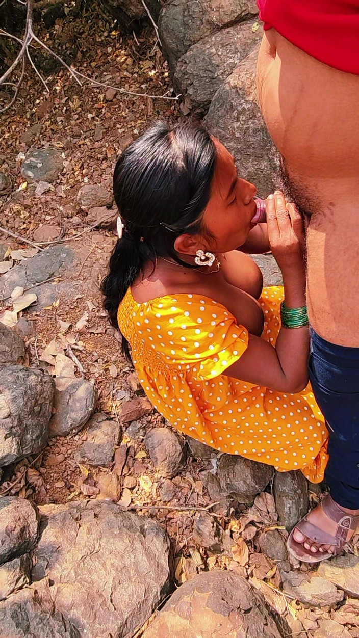 Premi pooja: Forest На відкритому повітрі індійська дезі