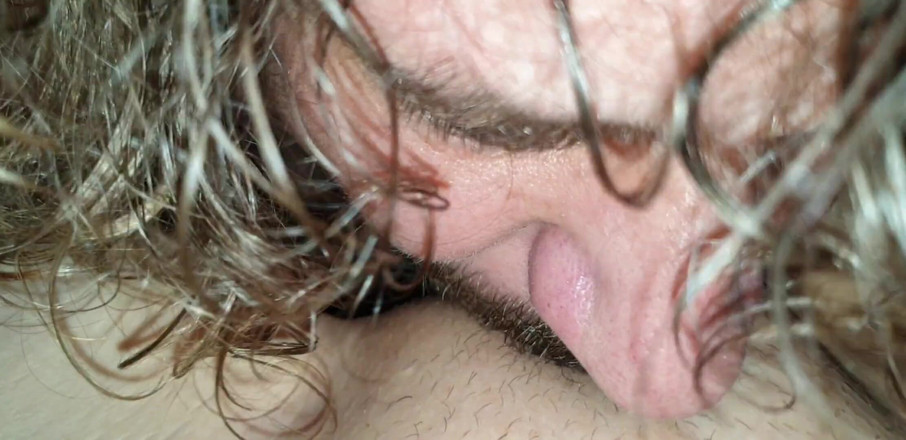 Realamateurs: Blowjobs lecken, meinen freund ficken ist so heiß. Creampie.
