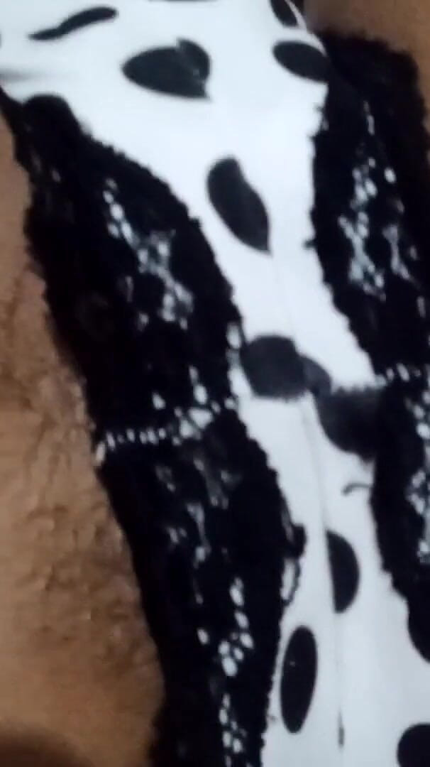 She Had Never Experienced an Orgasm While Alone (Teenadesi)