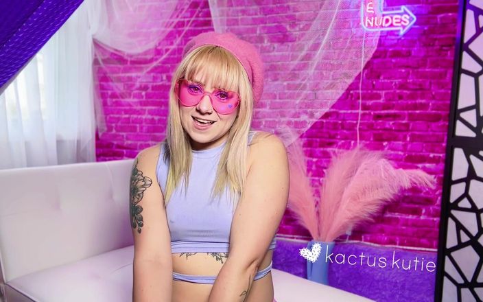Kactus kutie: Barbie pis cuenta regresiva