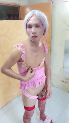 Oanh Le Transgender Wearing Sexy and Pornographic Clothes Standing and Screaming Is Extremely Happy thumbnail