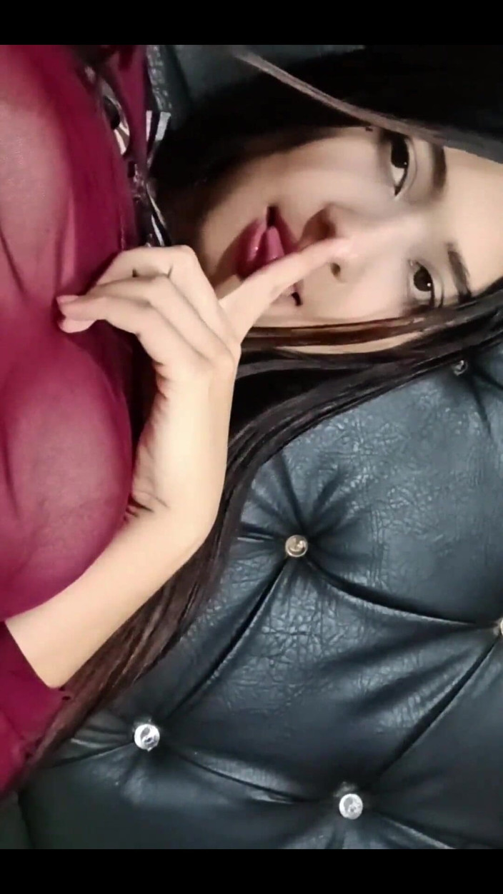 Studiotony: Büyük memeli Japon eğitmenin değerli videosu