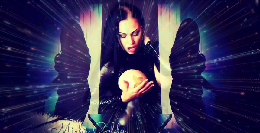 Goddess Misha Goldy: Você ama masturbar, e você ama o transe em que...