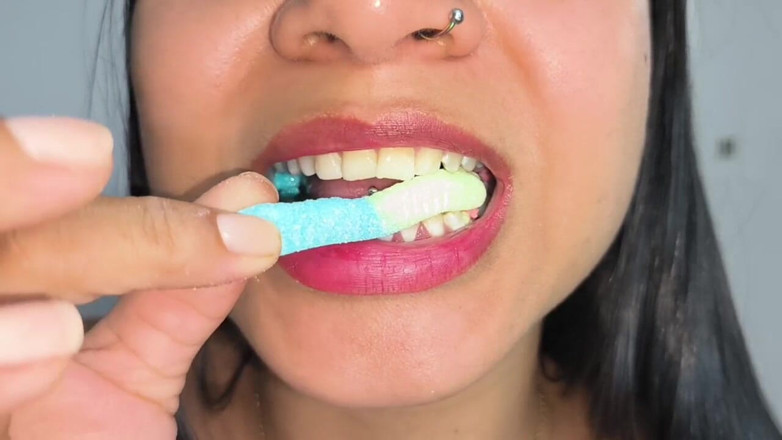 Isabel: Snake Gum