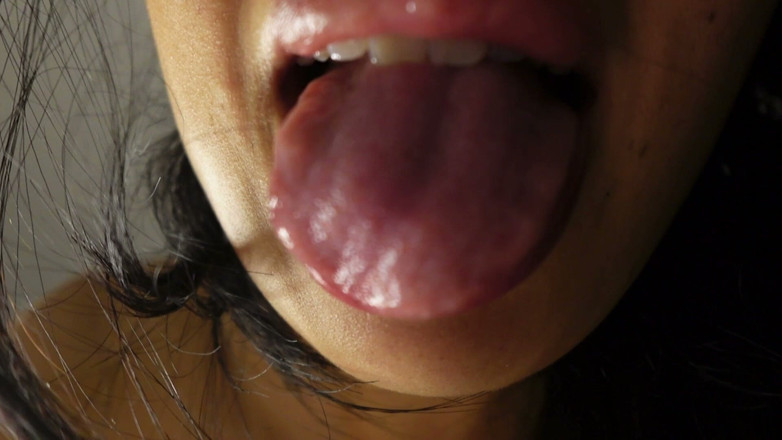 Asmr_mouth: Your Hot Girlfriend Is in Your Bed Licking You