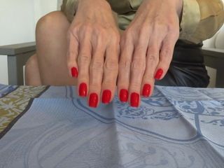 Lady Victoria Valente: Röda naglar fetisch, naturliga naglar! Del 2