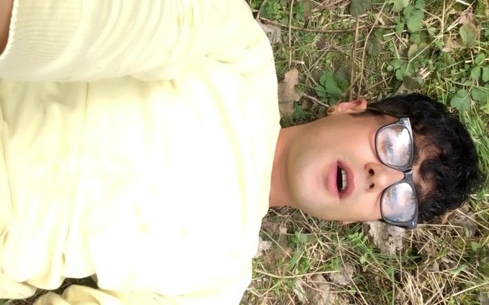 Idmir Sugary: 私はファック後、男の使用済みコンドームを私に付けたまま、地面に横たわってけいれんしていました