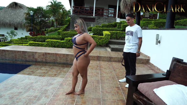 DaniClark: El fotógrafo de Airbnb se folla a la esposa del...