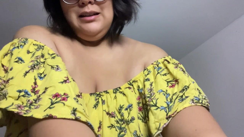 Isabelle Myers BBW: La matrigna ti ha sorpreso a guardare il porno
