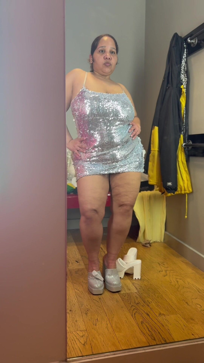 PutiLing: Leg Tease - High Heels - Mini Skirt - Puerto Rican Mami - Fat...