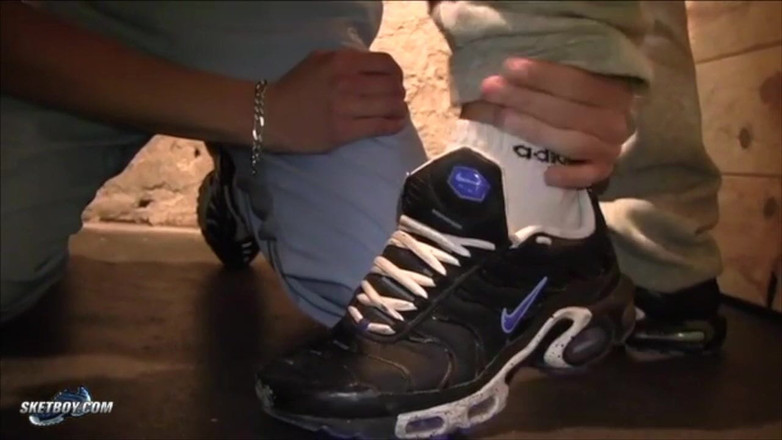 Sketboy: Sketboy - À qui s'agit-il de la bite ?