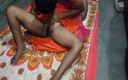 Hot Sex Bhabi: Sexe avec une femme au foyer