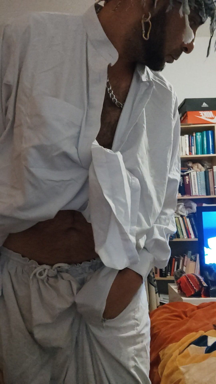 SmokedAlloy2: Na marca, dj-bro excitado vestido como um afegão pervertido