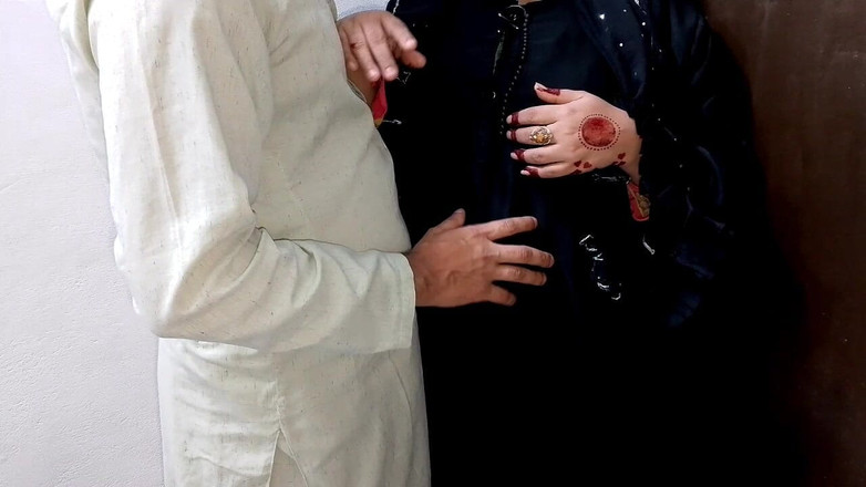 QueenbeautyQB: Имел секс с его незамужетой мусульманской подругой, позвонив его в гостиничный номер