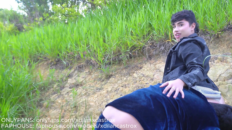 Dilan Castro: Ich Habe Draussen Mit Einem Twink-femboy, Den Ich Im Pool...