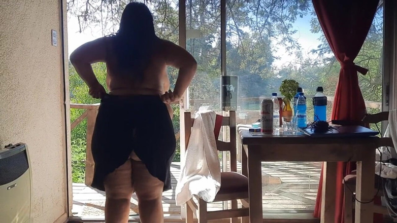 Riderqueen: İri güzel kadın sikişiyor
