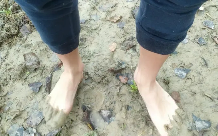 Idmir Sugary: Stepping in Mud Barefoot - Dirty Feet and Jerk off and...