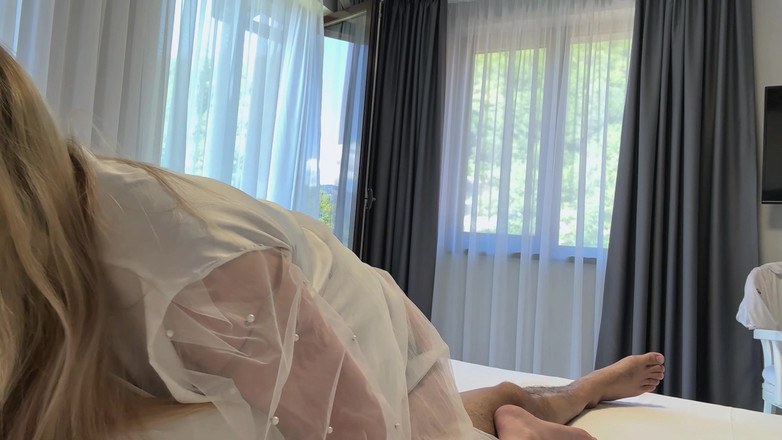 LuxuryNut: Otěhotněla jsem se svým milencem! a přišel na moji svatbu!