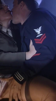 Fantazie Laury Sainclair s důstojníkem