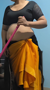 4K sexy desi služebná má sex s domácím nevlastním synem při úklidu