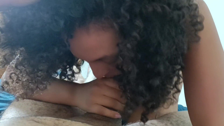 Mia luz: Dia datang melawat saya dan makan saya dengan baik dan...