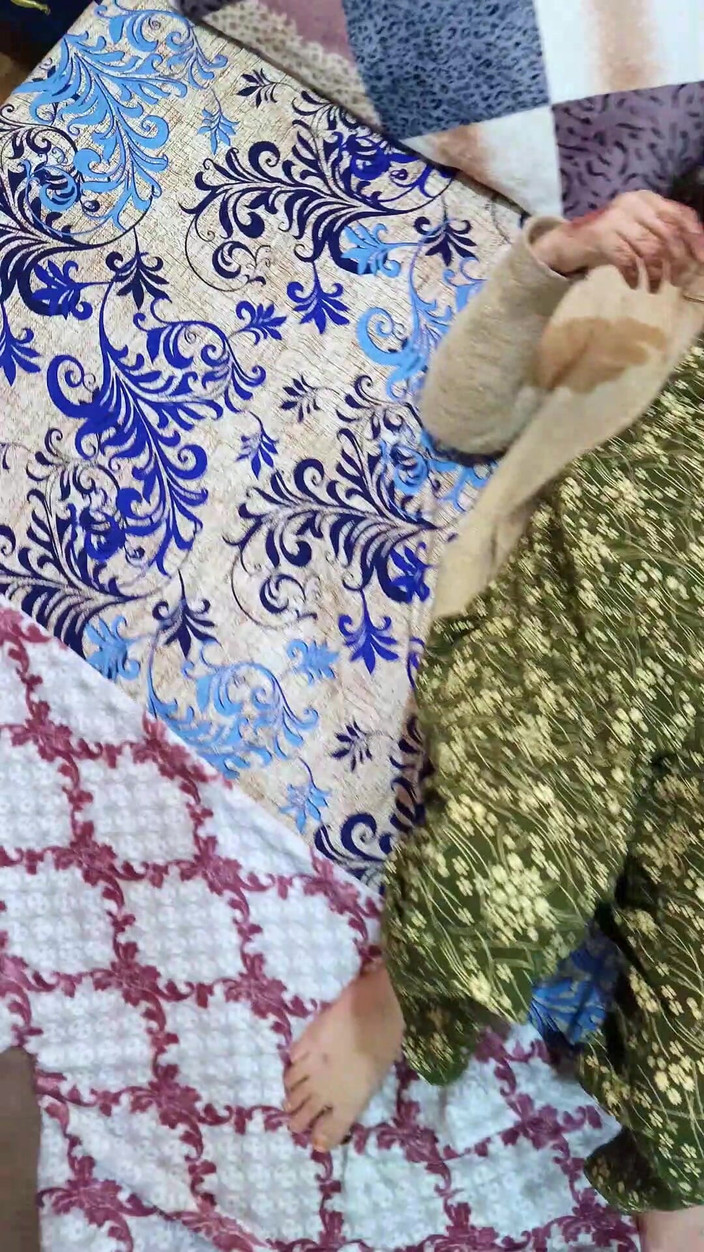 Pathani 420: Alize Khala Naheed pěkně šukala na posteli s Desi Chudai Qasim,...