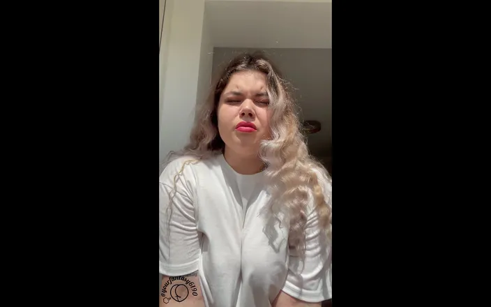 Your fantasy studio: Farting Face in White