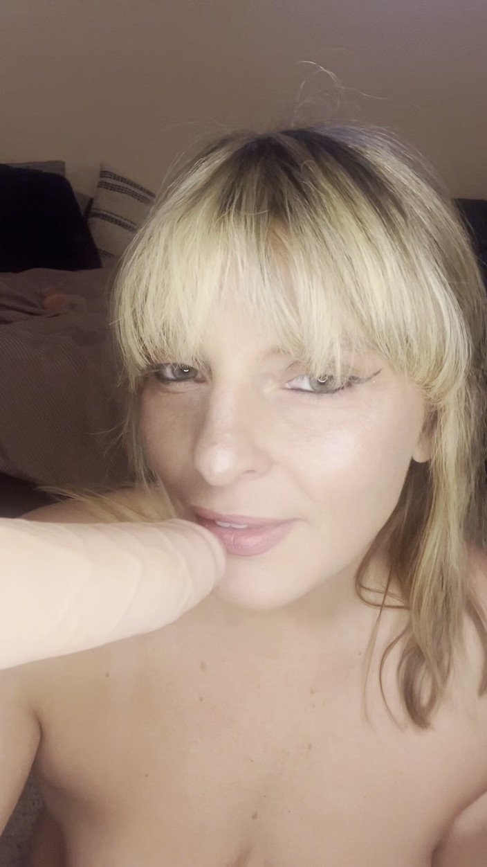 Whitneylane: Fute-mi gura