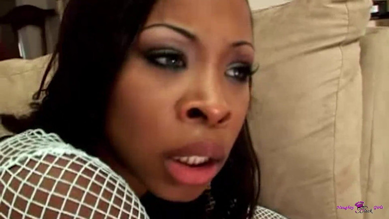 Naughty Black Girls: Skyler Dupree siêu gợi cảm thích được chơi hai con cu...