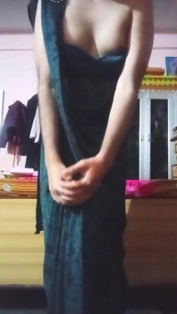 Indian Gay Crossdresser Bottom Pressing and Playing with Her Big Boobs in Black Saree Real Homemade XXX Sex