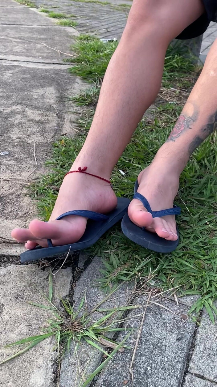 Mr Feet Colombia: Ayaklarımın tabanlarını sanki tanrınmış gibi öp