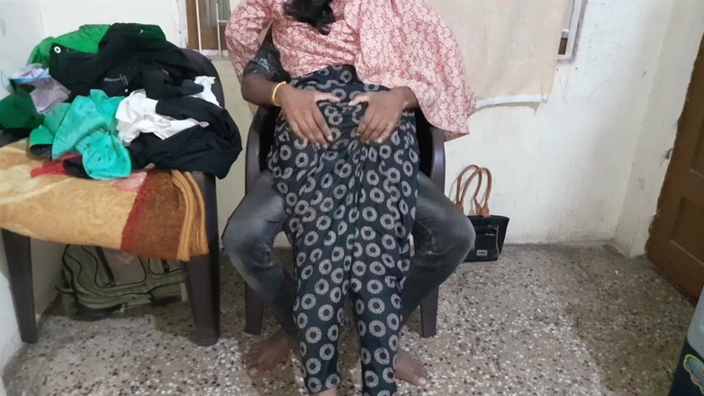 xxxking: Komşumun amcığı kaşınıyor, tüm yarağımı amına alarak sakinleştiriyor ve ona...