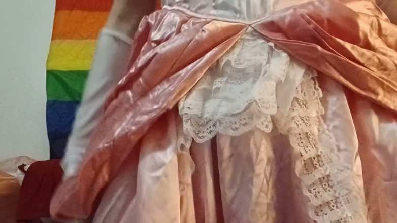 PrincessTheo6: Princesstheo Sissy Chastity Fun Time