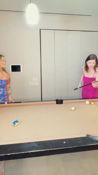 プロ エピソード 13: バップ ガールズのリンダ ランとニコール レイがネプチューンズ ボーラーズ パーティーに出演