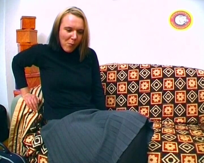 German Amateur Videos: Amatérská MILFka z Německa si ráda hraje se svou kundičkou