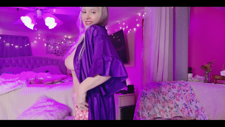 PaintedRose: Satynowe majtki