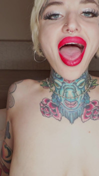 Slutty Inked Pornstar Hotel Facefuck Squirty Screaming Creampie Breeding!