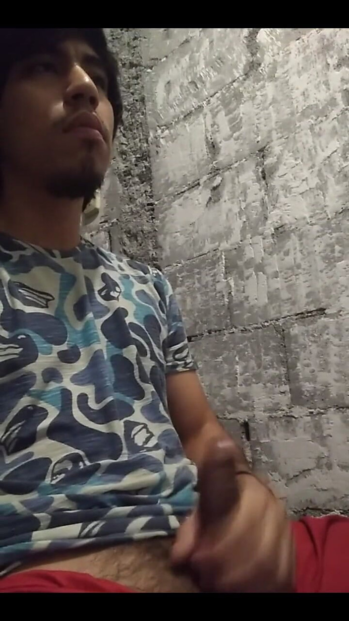 AlexAlejandro13: Начиная с пятницы, горячая и полная молока